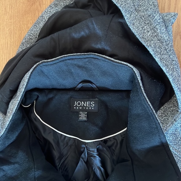 Ladies jacket - Picture 2 of 7